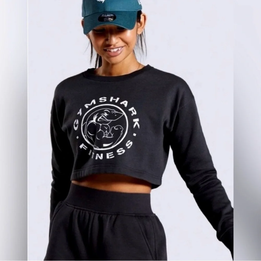 Gymshark Legacy Cropped Crewneck Size Medium - Picture 1 of 11
